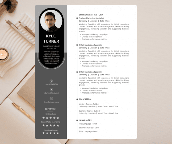 Marketing Specialist Creative CV
